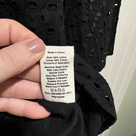 Anthropologie Avec Les Filles Black Bell Sleeve Cotton Eyelet Dress Size XS - Picture 6 of 7